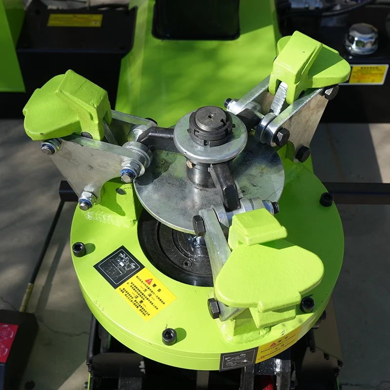 Ndërrues gomash për automjete, ndërrues gomash të cilësisë së lartë për kamionë, makine vertikale për ndërrimin e gomave, ndërrues gomash me raport cilësi–çmim të favorshëm