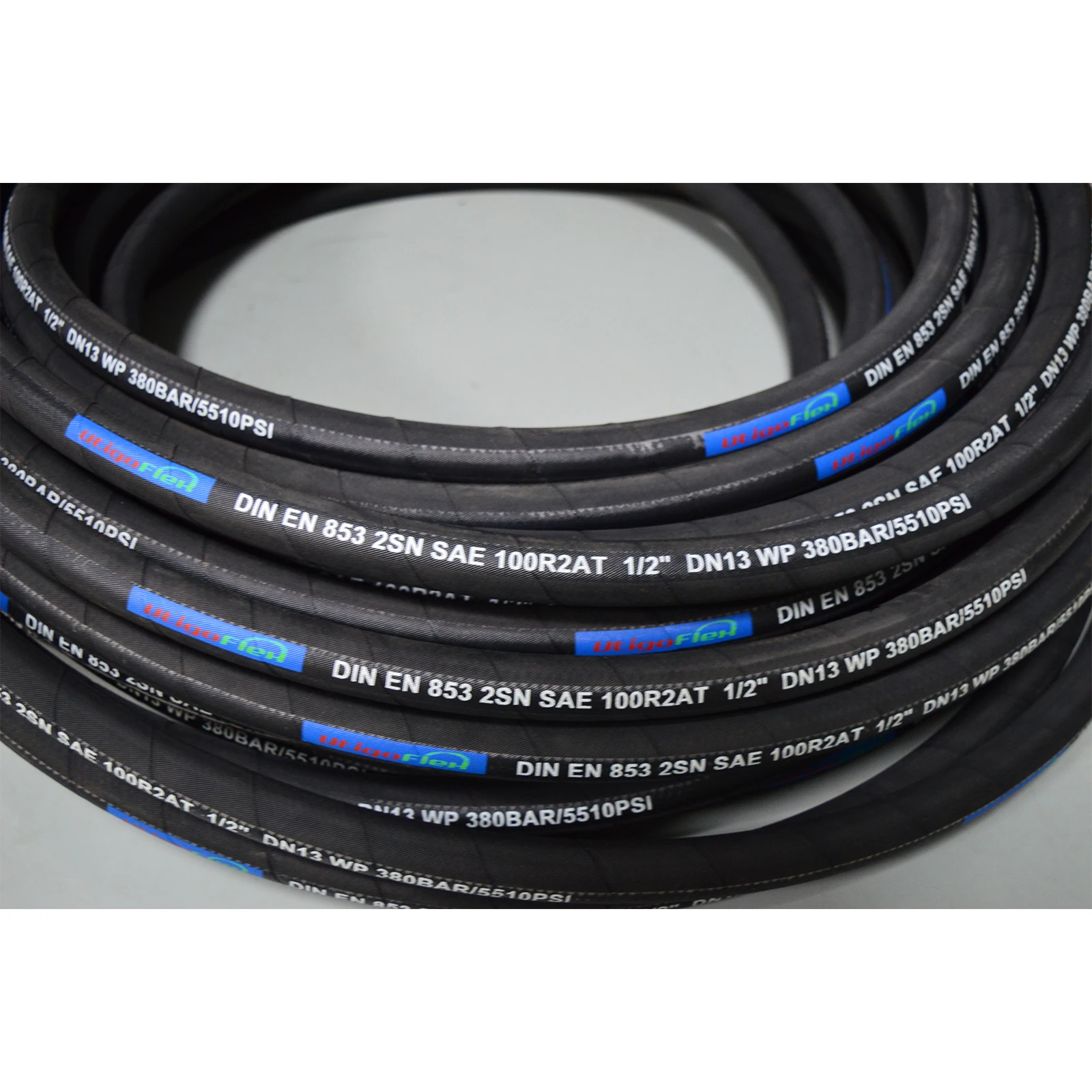 High Pressure Two Layers of Braided Steel Wire SAE 100 R2 Hydraulic Hose EN853 2SN Hydraulic Hose