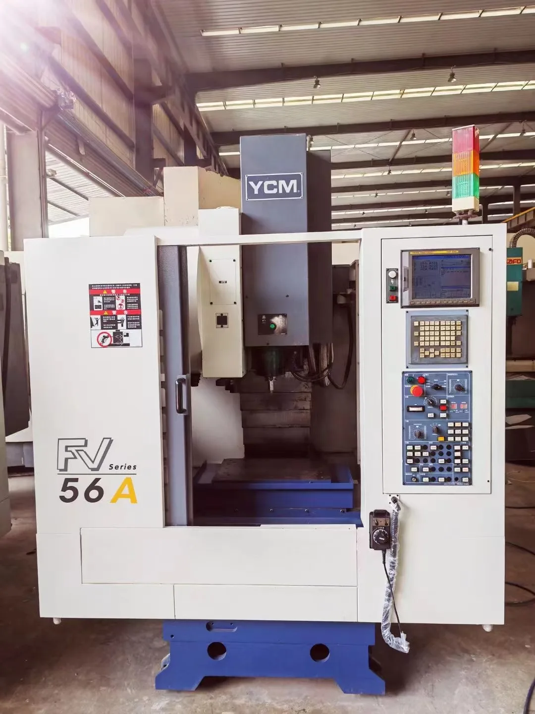 YCM FV65A Cnc Milling Machine for Sale 650 VMC Made in China Machining Center