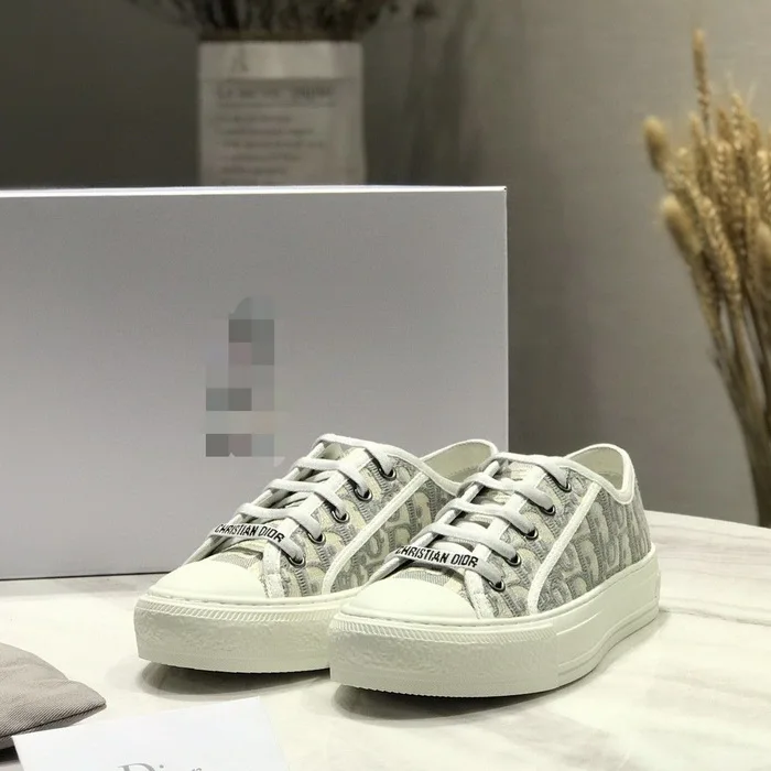 Scarpe Bianche Christian Dior online | Showroom di Stylosophy
