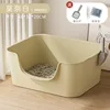 Monet White [48cm Classic Small Square Box]