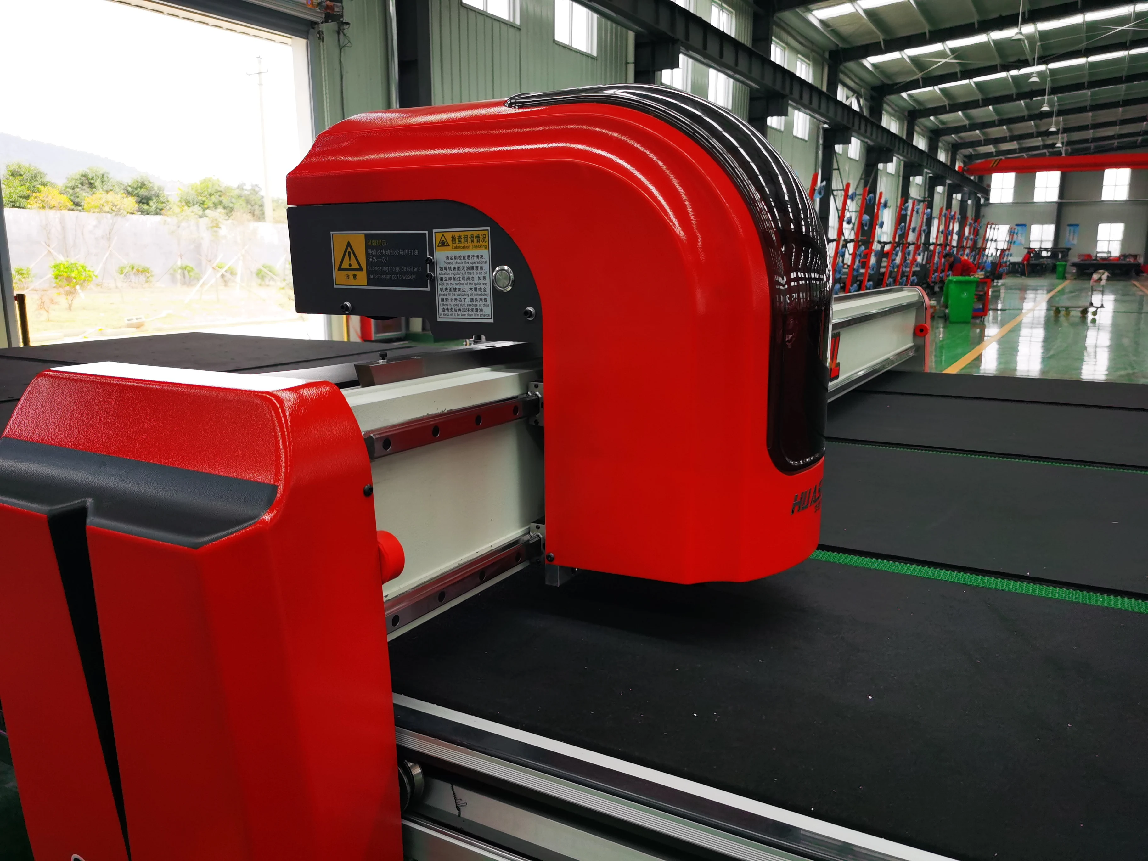 Cnc Automatic Glass Cutting Machine High Efficiency Cutting Table For