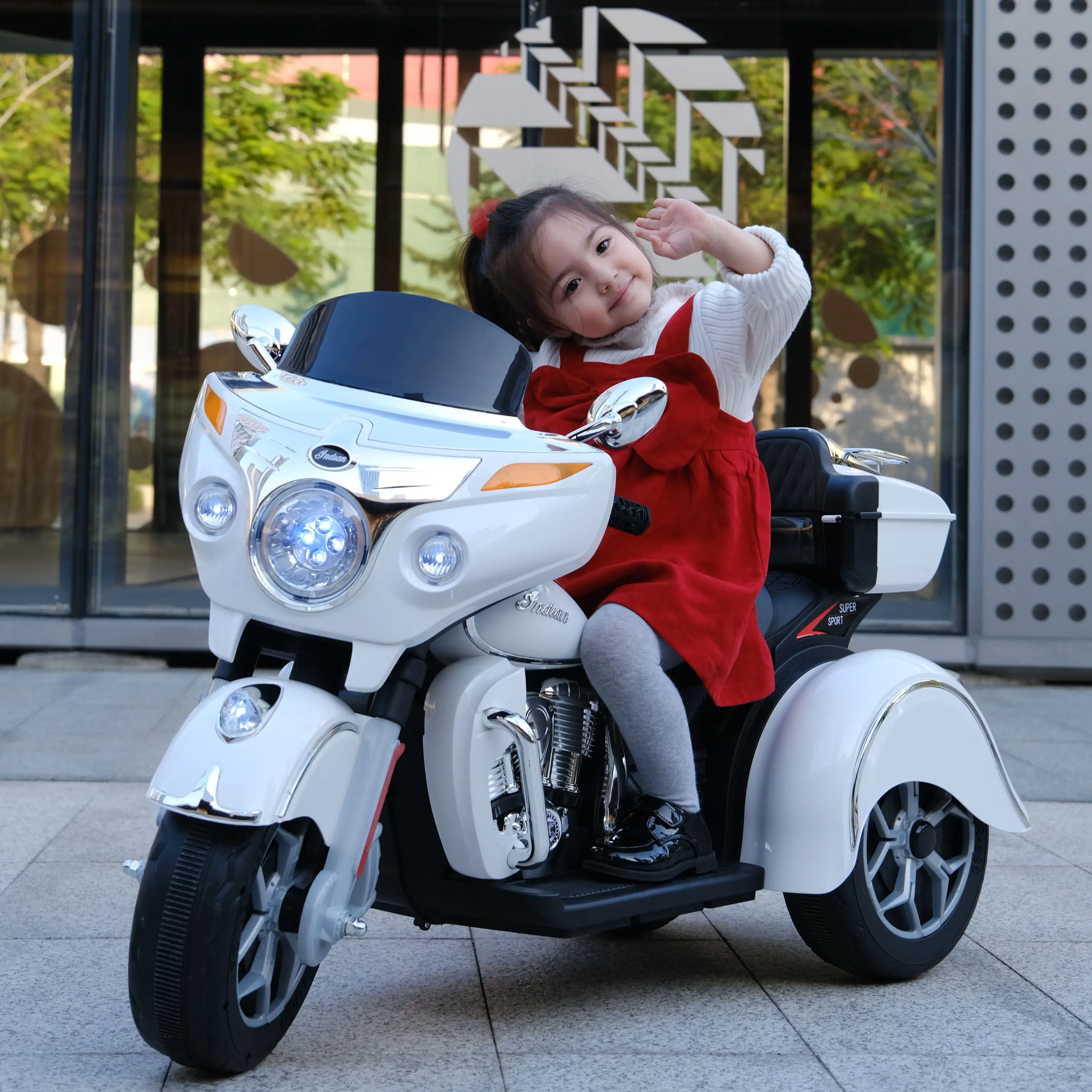 Children's Electric Tricycle With Storage Box With Cool Lights Kids ...