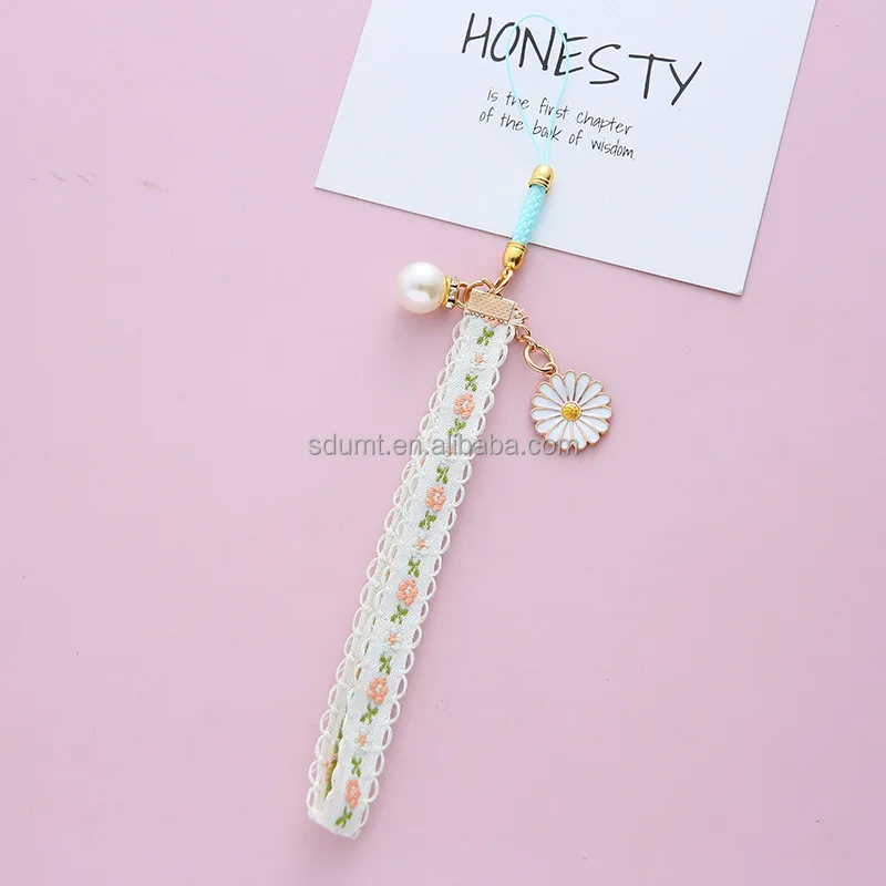 Daisy Keychain Fashion Luxury Lace Bow Key Chain Leaf Flower Keyring ...