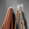 Gancho grande cuadrado de 7*7 (75% acrílico/material de PC)