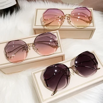 Luxury Fashion Women Sunglasses UV400 New Trendy Designer Gradient Square Metal Rimless Sun Glasses Ladies Lunettes De Soleil