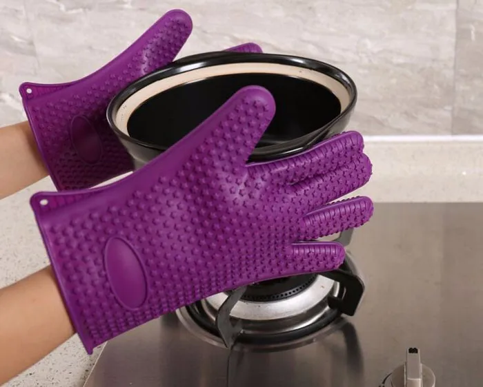 Grilling Gloves Heat Resistant BBQ Kitchen Silicone Oven Gloves Safe Handling of Hot Food Pots and Pans for Barbecue manufacture