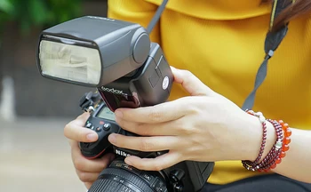 GODOX TT685S TTL 2.4G HSS 1/8000s GN60 Li-on Battery Camera Flash Light Speedlite Kit product image