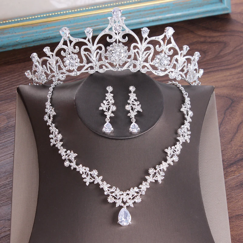 Корейские серьги с кристаллами