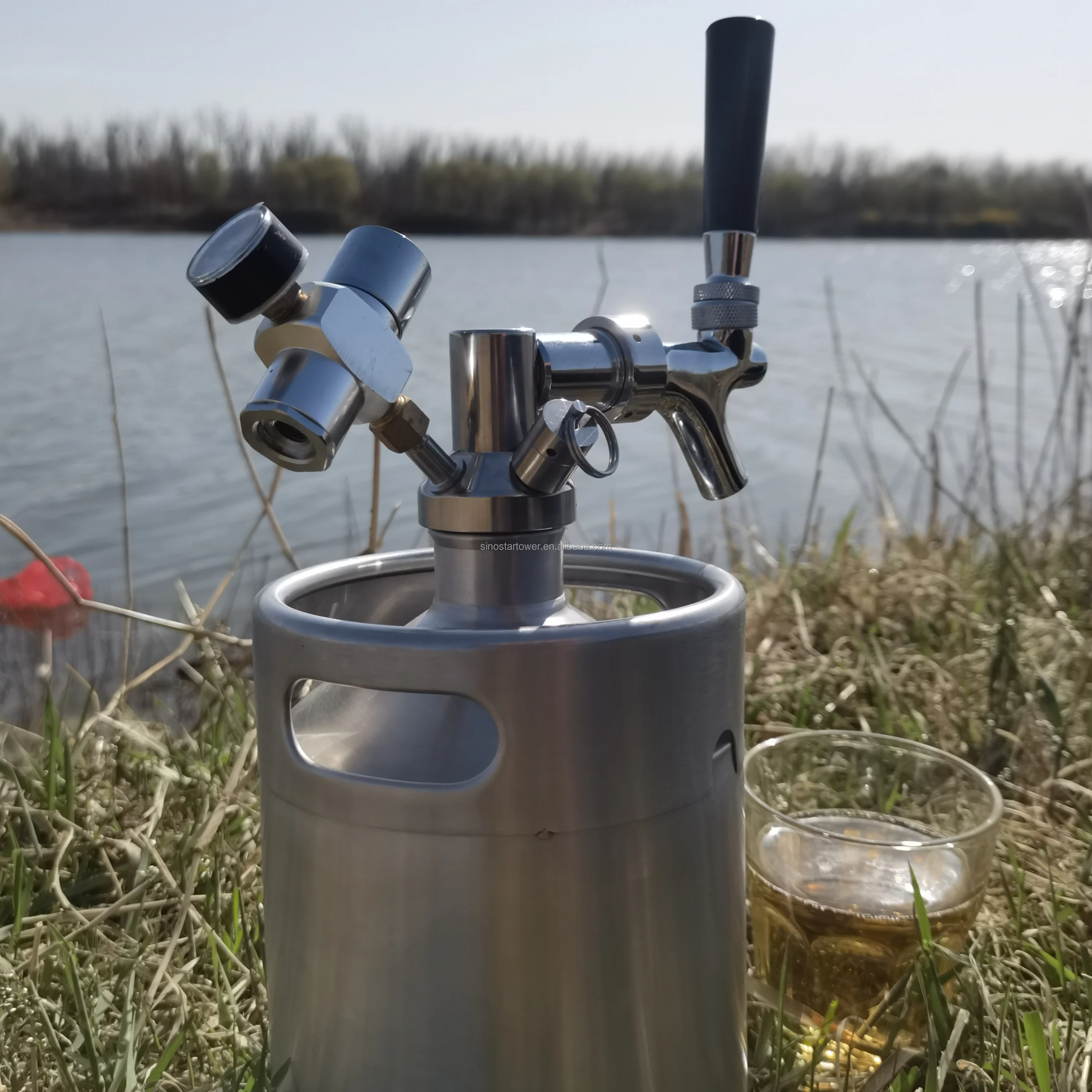Homebrew Mini Beer Keg - 64oz Stainless Steel Nitro