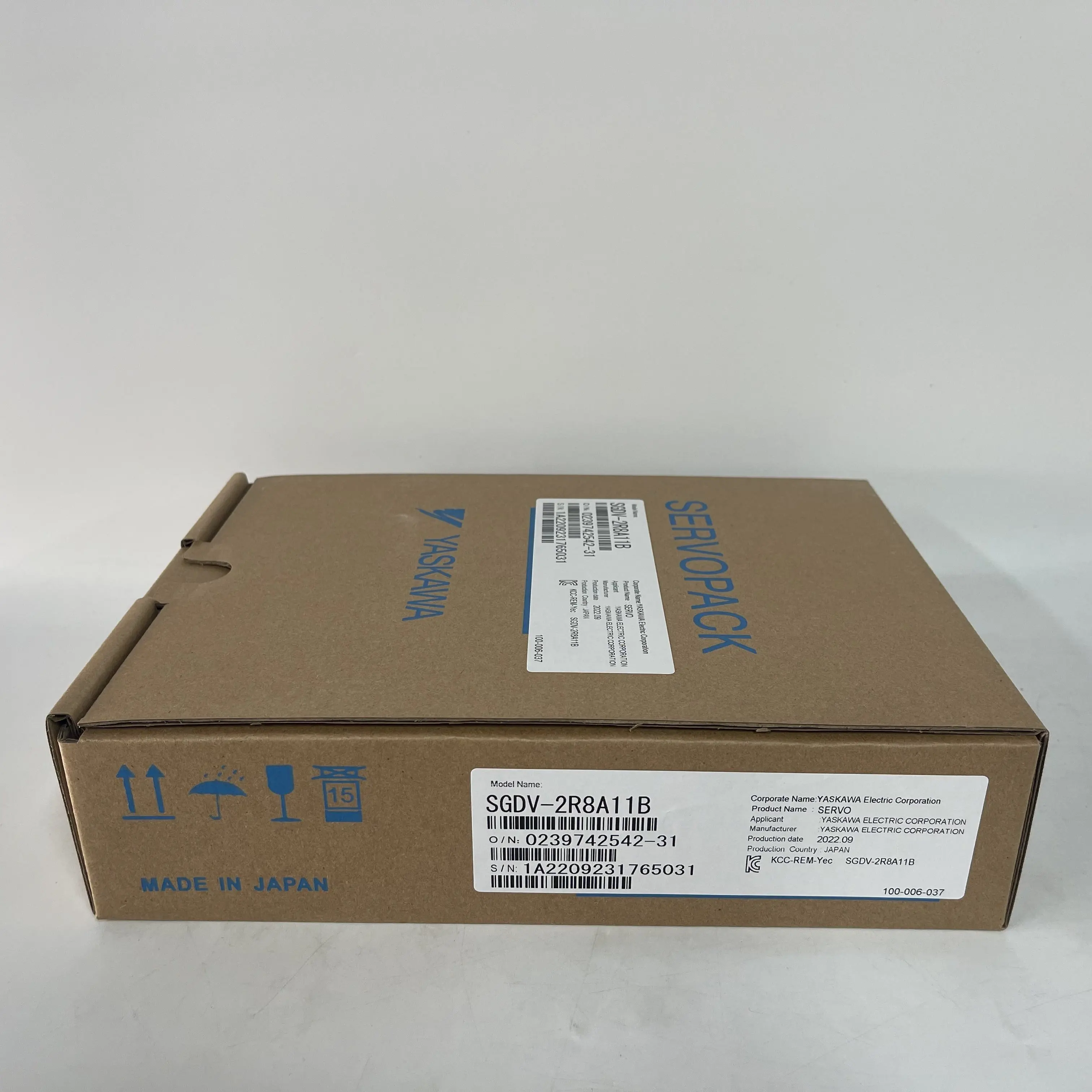 Yaskawa Servopack Servo Driver SGDV-2R8A11B