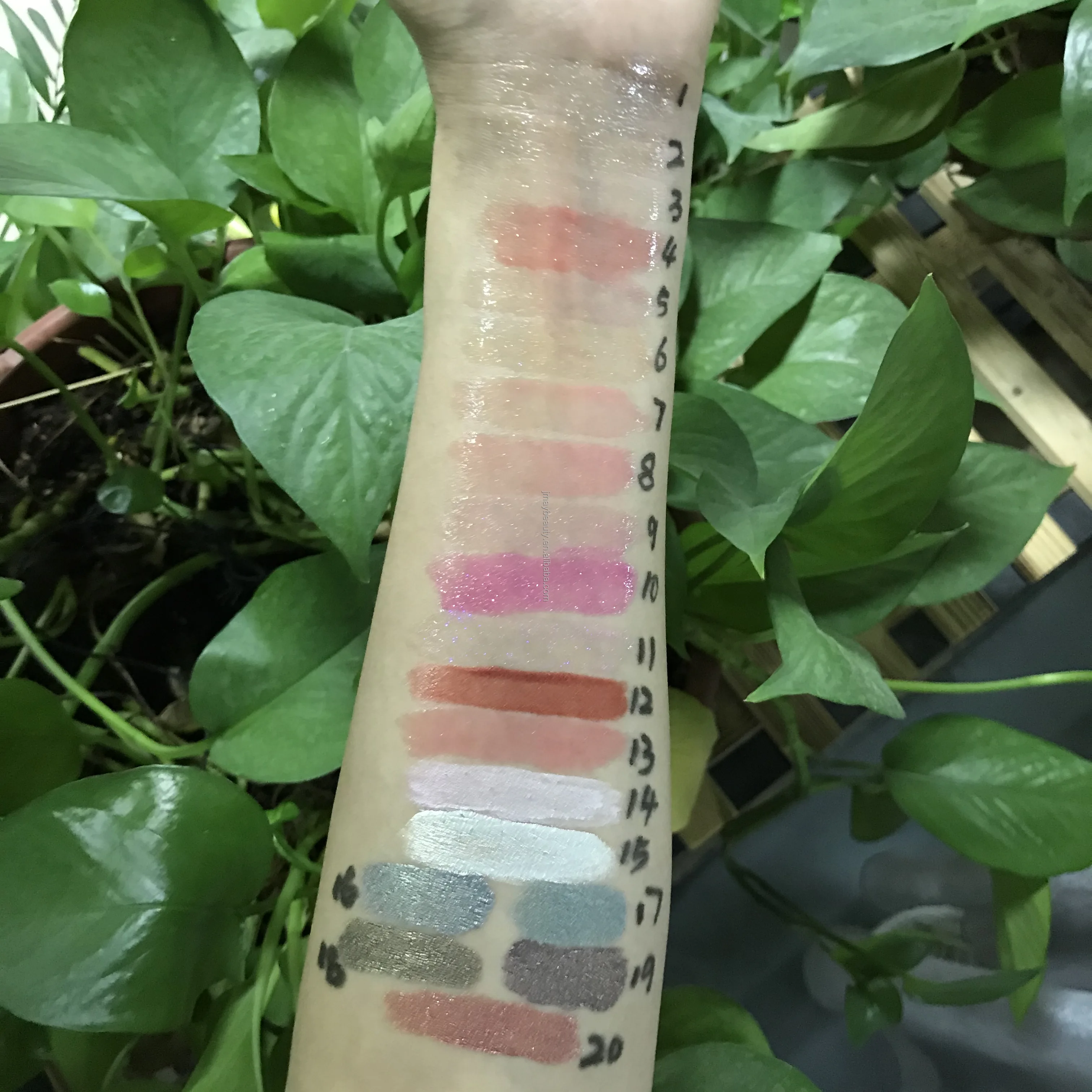 lip gloss (2)