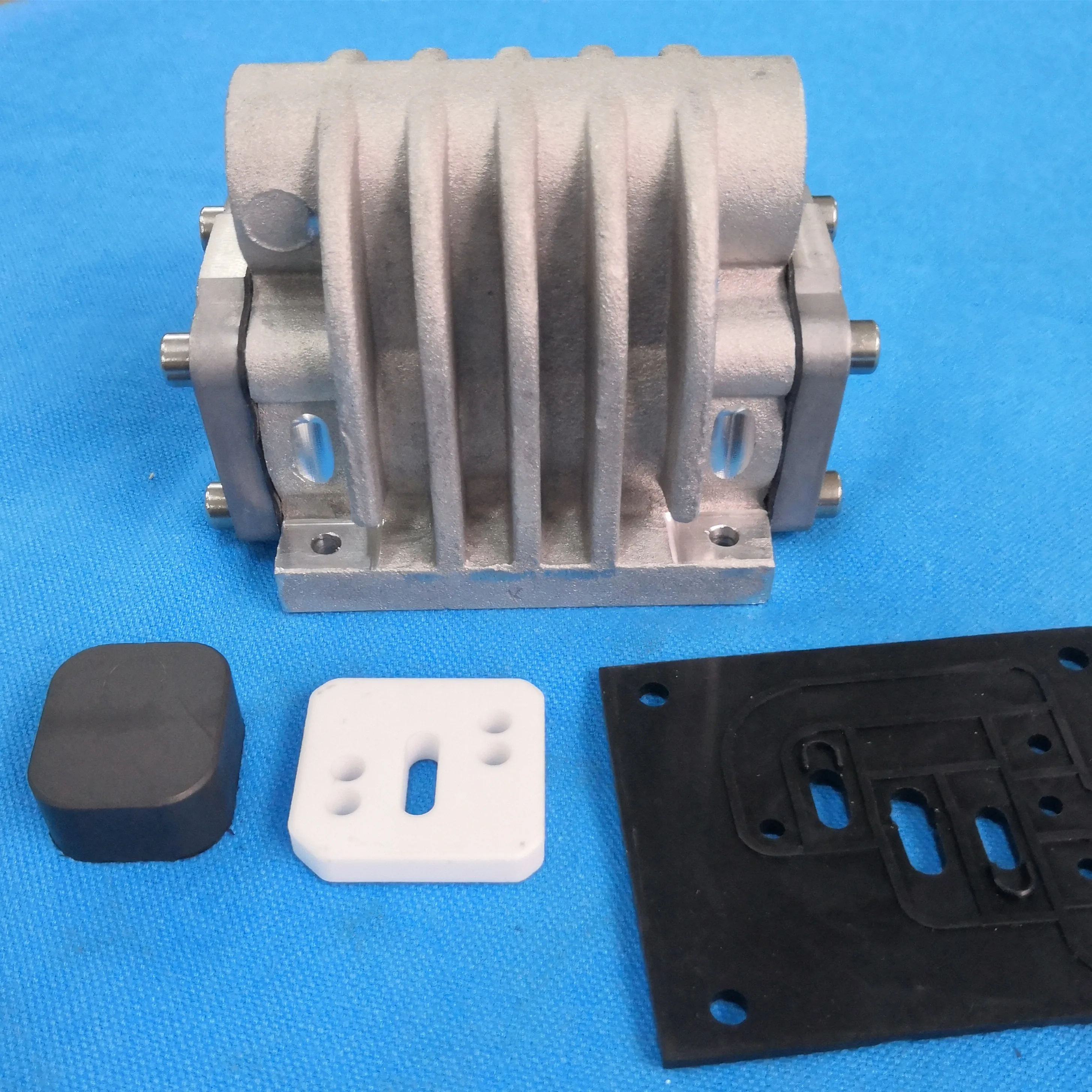 Diaphragm Pump Versamatic CF P98-100 Carton Ce OEM Gray Aluminum Alloy Superior 100PSI CFP98-100 high pressure water pump supplier