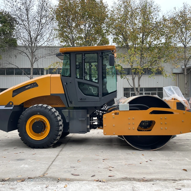 Sale 4 Ton-8 Ton 8000kg Vibratory Road Roller with Yanmar Diesel Engine EPA Rubber Tires Fully Hydraulic System Vibration Motor