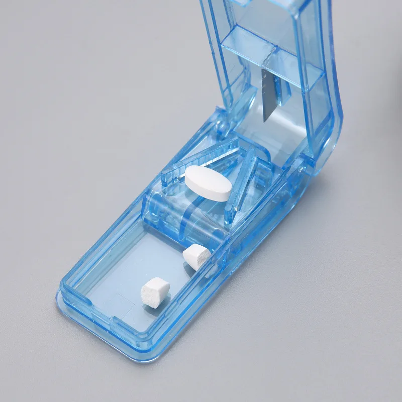 Портативная цветная коробка для таблеток