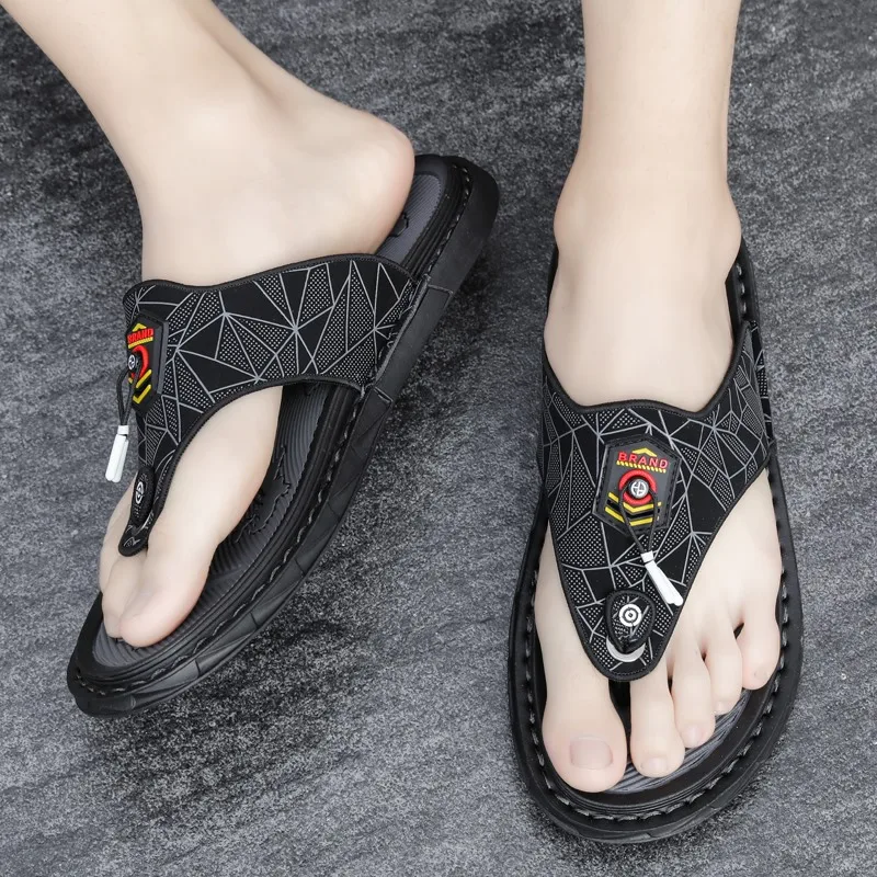Wholesale Slides Men Sandals Summer Outdoor Beach Leather Flip Flops for Men PVC GENUINE Leather Picture Rubber Outdoor Slippers