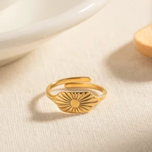 MW 18K Gold-Plated Stainless Steel Modern Engraved Geometric Ring-Inlaid Design Waterproof Fashion Jewelry Gift Engagement