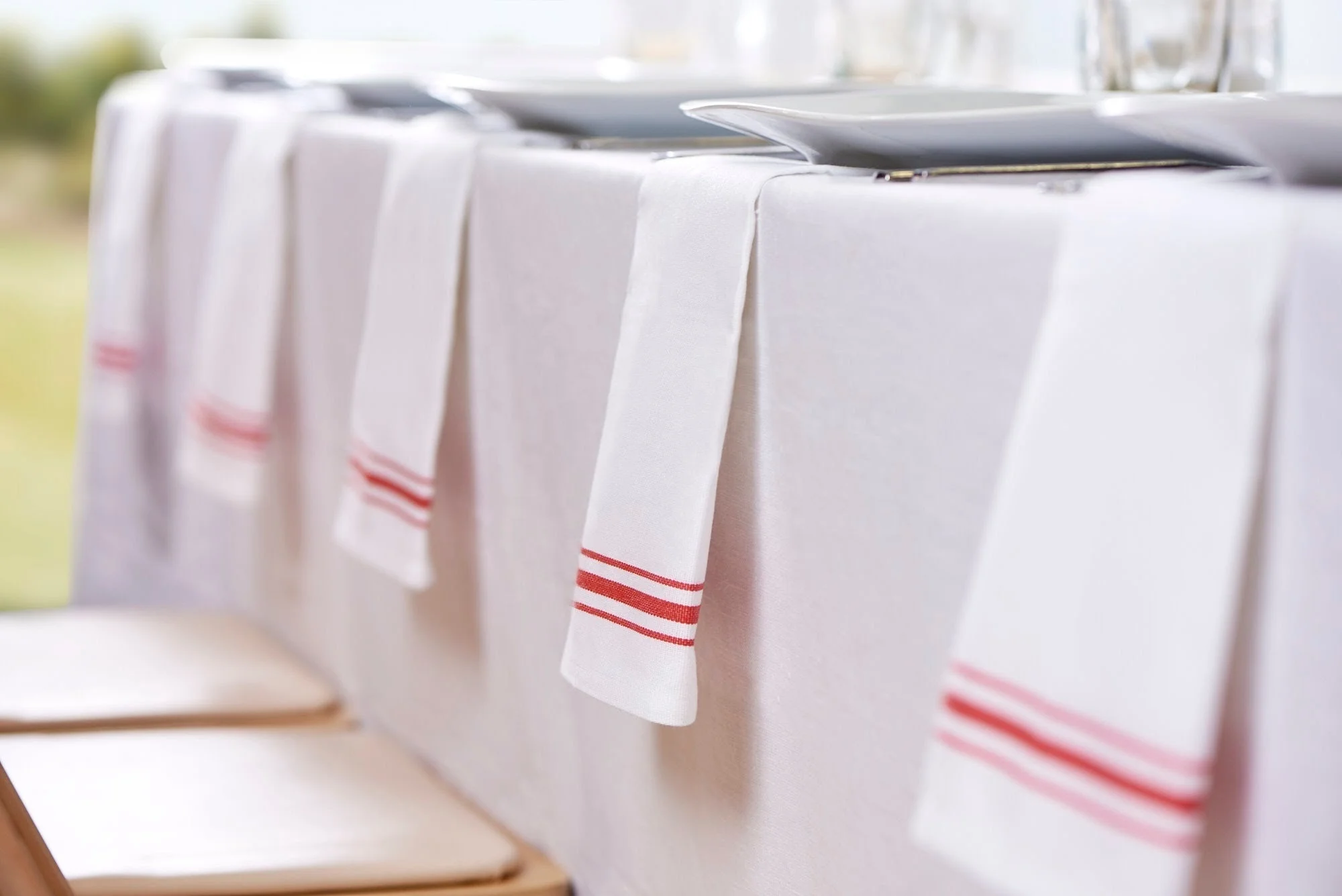 Оптовая продажа салфетки MJS из полиэстера в полоску для бистро полосатые столовые вечеринки дома отеля