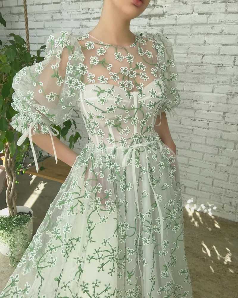 Casual Green Puffy Sleeves Floral Engagement Wedding Gown