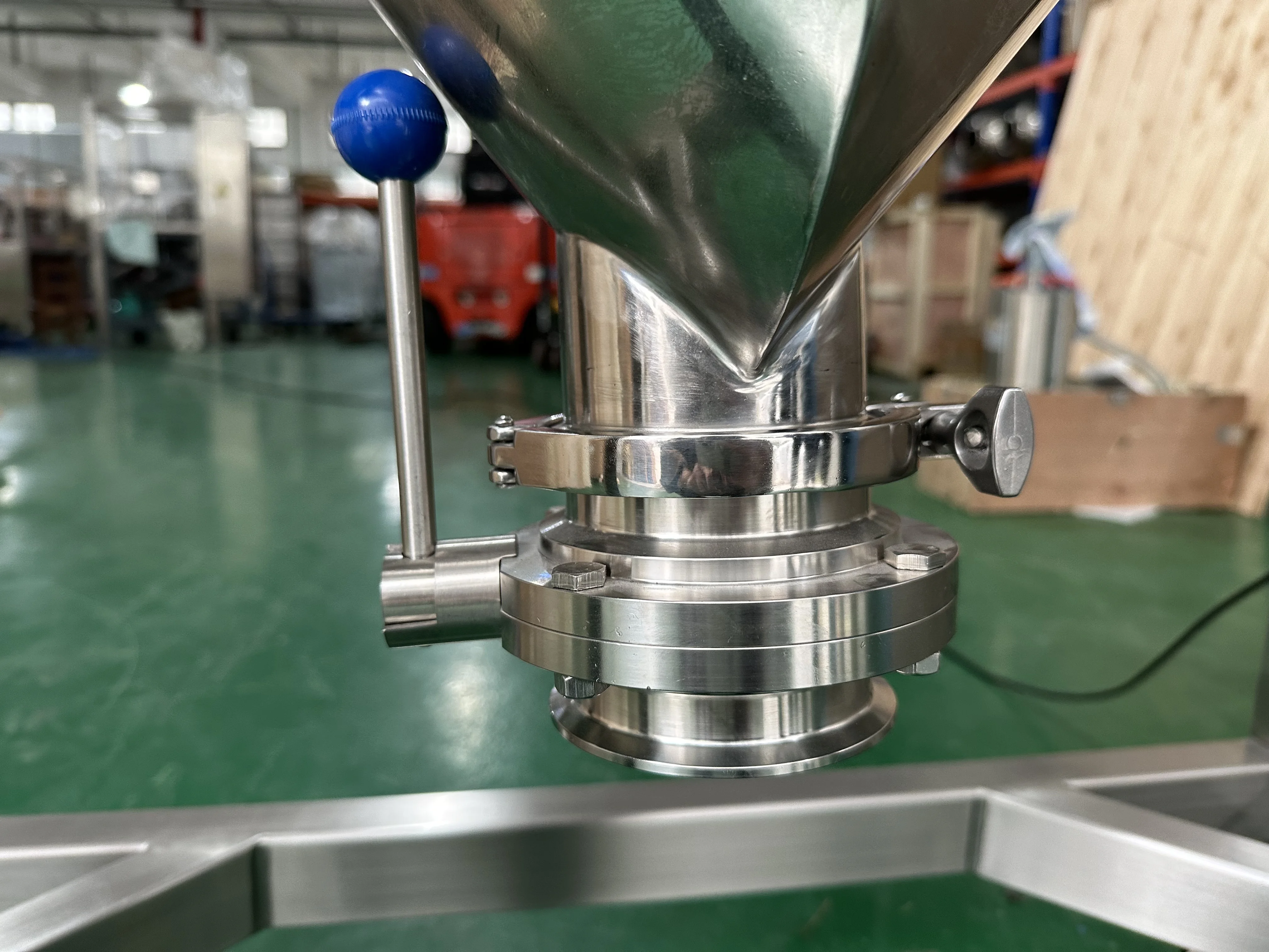 Easy to Operate V Type Mixer With Agitation Bar V Type Mixer Blender With Intensifier Bar Mixer With Forced Agitation