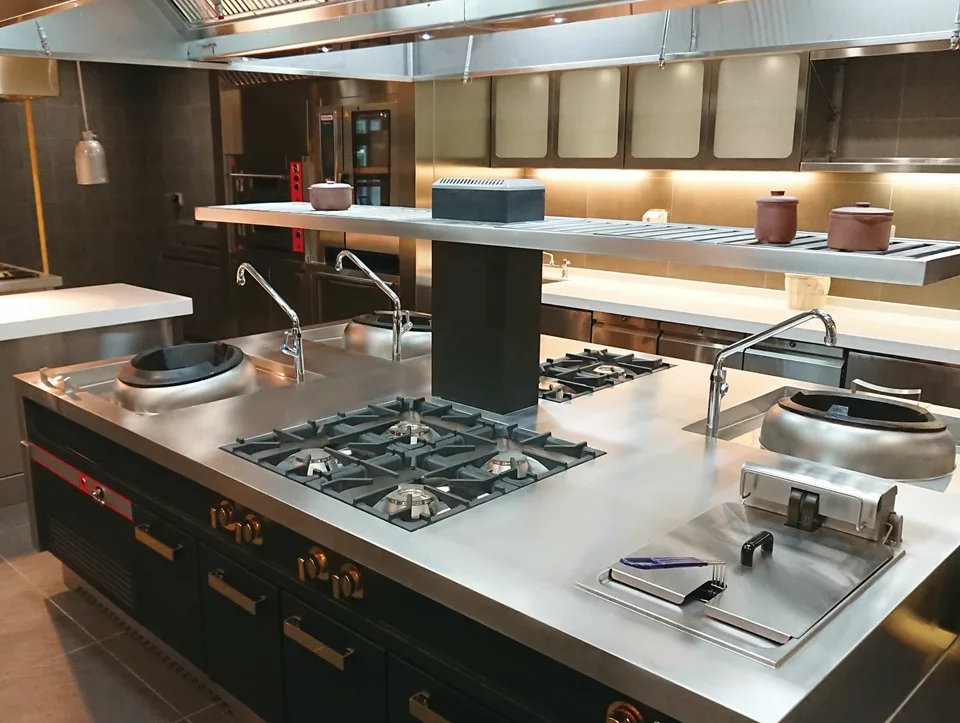 Commercial Monobloc Cooking Range Complete Tailormade Kitchen Design