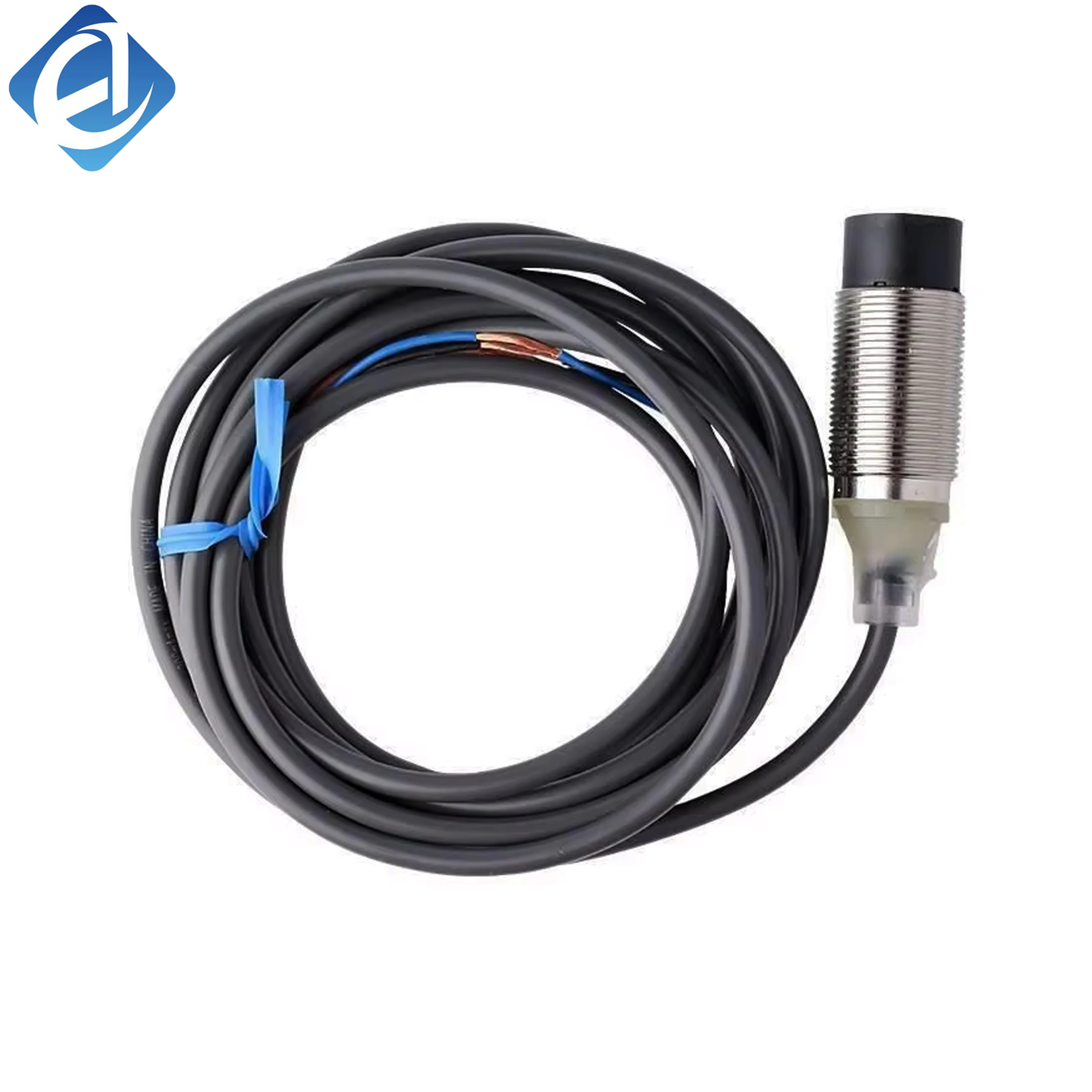 New Original Omron E2B series inductive proximity sensor. With M18 thread and 10mm sensing distance, it has stable metal detection, waterproof and dustproof performance. Widely used in mechanical position detection, equipment limit control and small-space