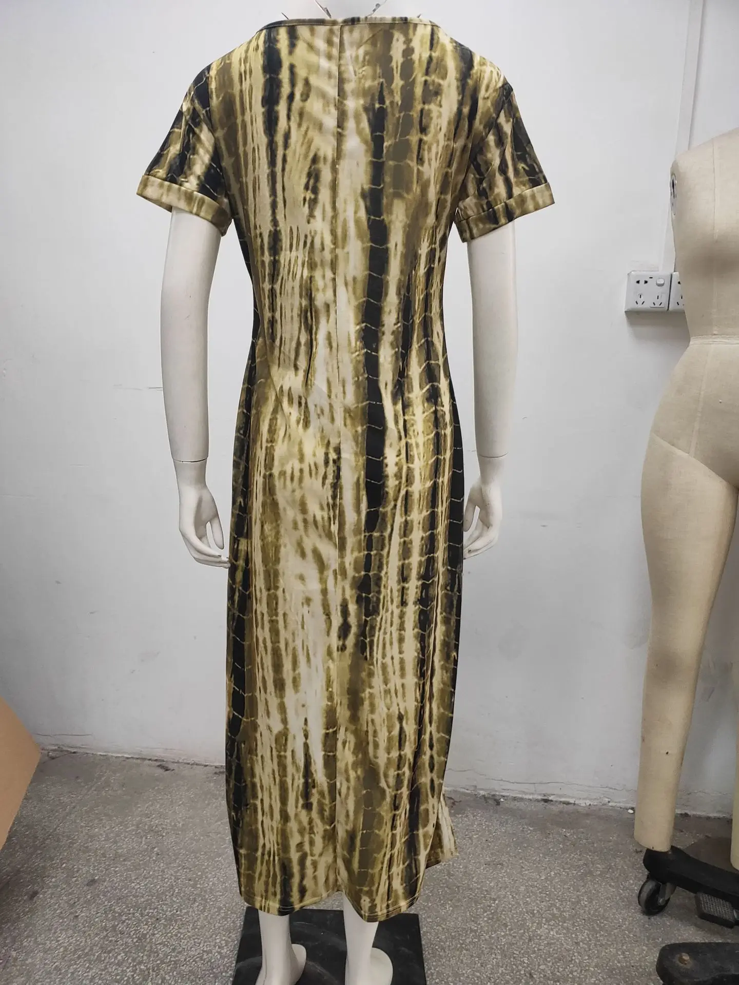 honor sequin dress - rose gold Rose Gold Patterned Sequin Halter Cocktail Homecoming Dress main image 0