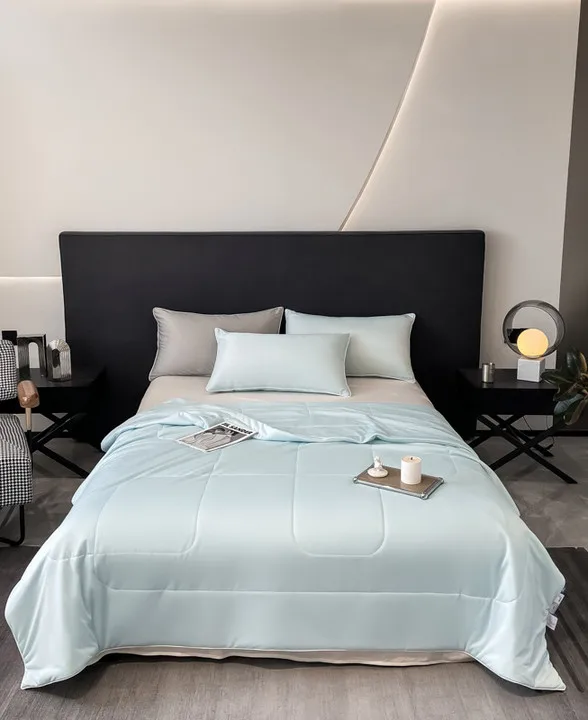 Luxurious Lightweight Summer Comforter Queen Size,Super Soft Cool