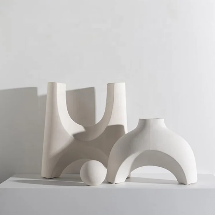Modern Minimalist Dining Table with Creative Decoration Design Factory Customized Ceramic Vase for Home Eco-Friendly
