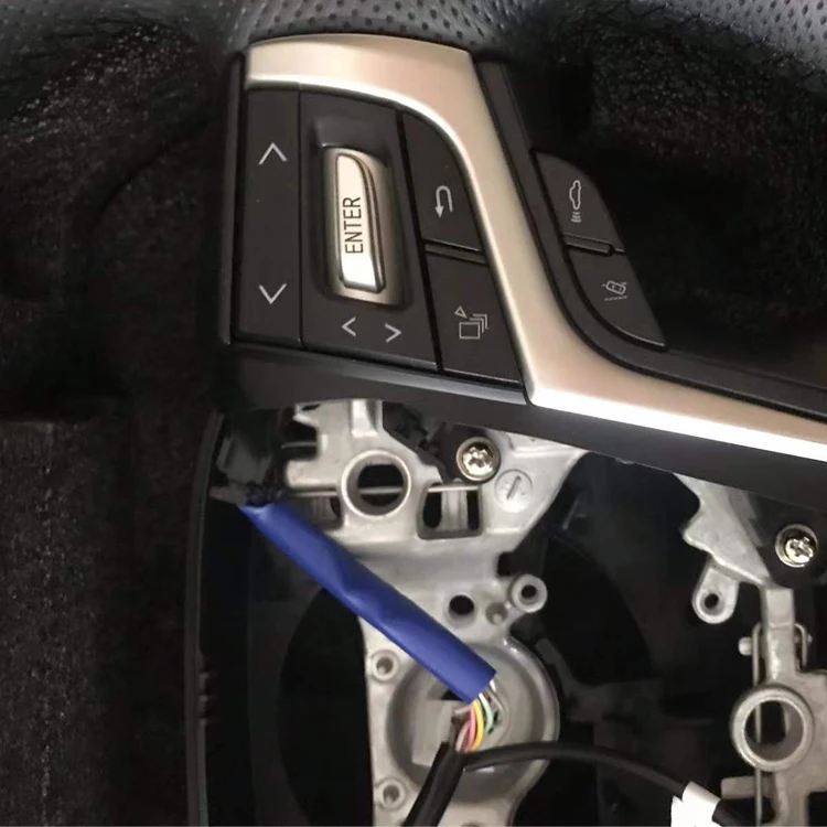 Toyota Steering Wheel Assembly For Land Cruiser 79 Lc70 Assembly Carbon