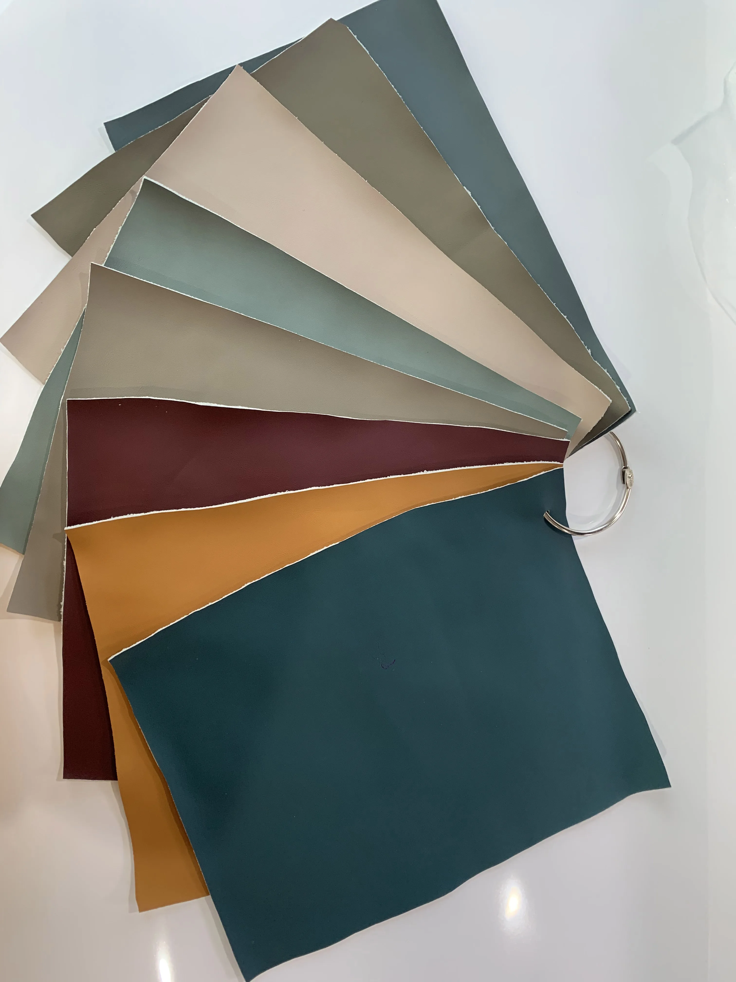 1.2MM Solid Color  PU Contains Silicone Synthetic Leather for Making Notebook Cover/Cases/Bag factory