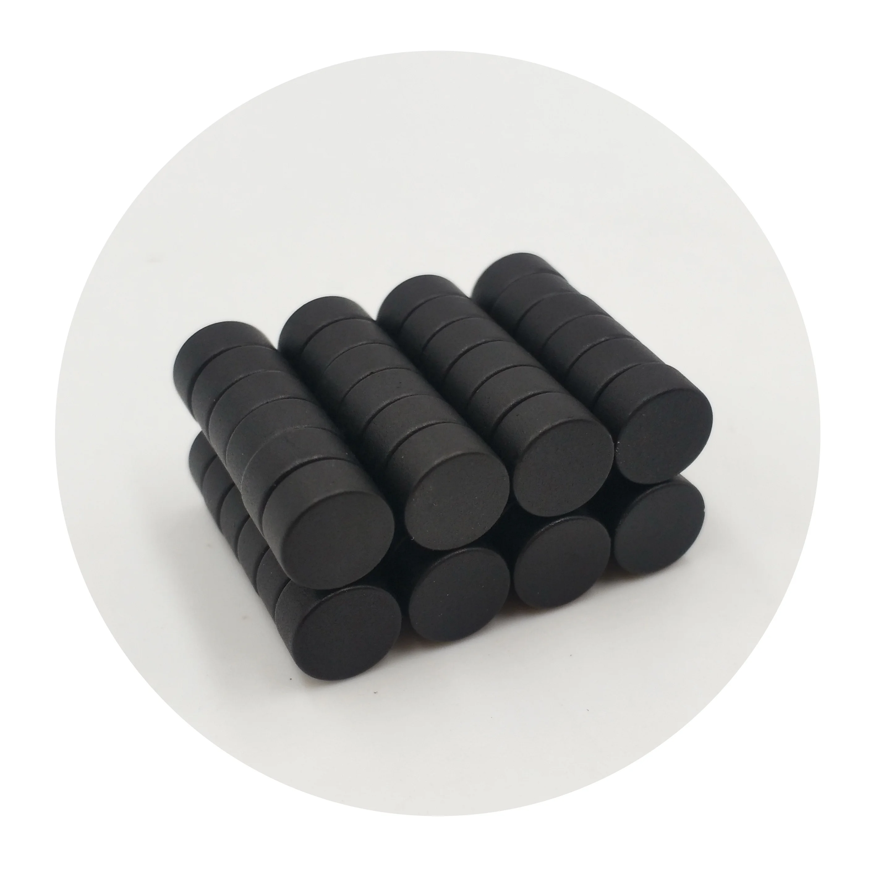 Black Rubber Coated Round N52 Neodymium Epoxy Magnet