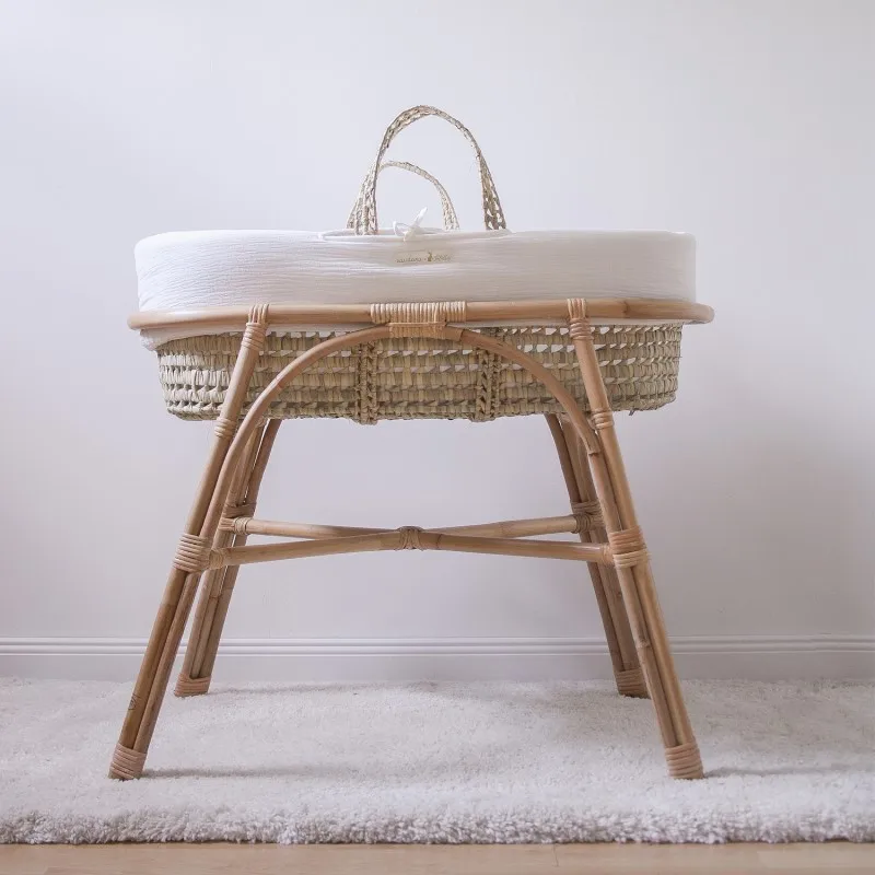 Wicker Bassinet Stand with Cheapest Price Durable Nursery Kid Bedroom Furniture Wholesale Rattan Sleeping Cot Stands