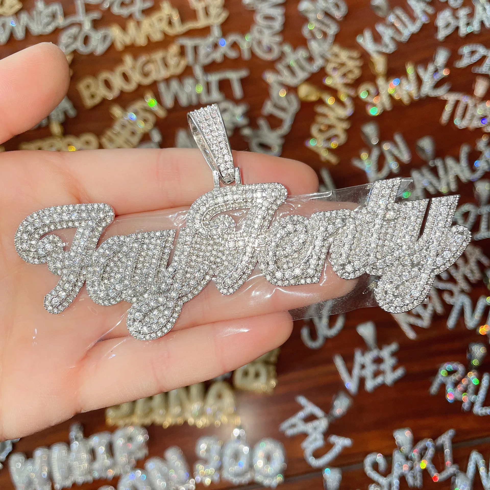 Customizable Name Necklace Pendant Chain Pink Hiphop Personalized Jewelry Gold CZ Custom Brush Cursive Letter Zircon Brass
