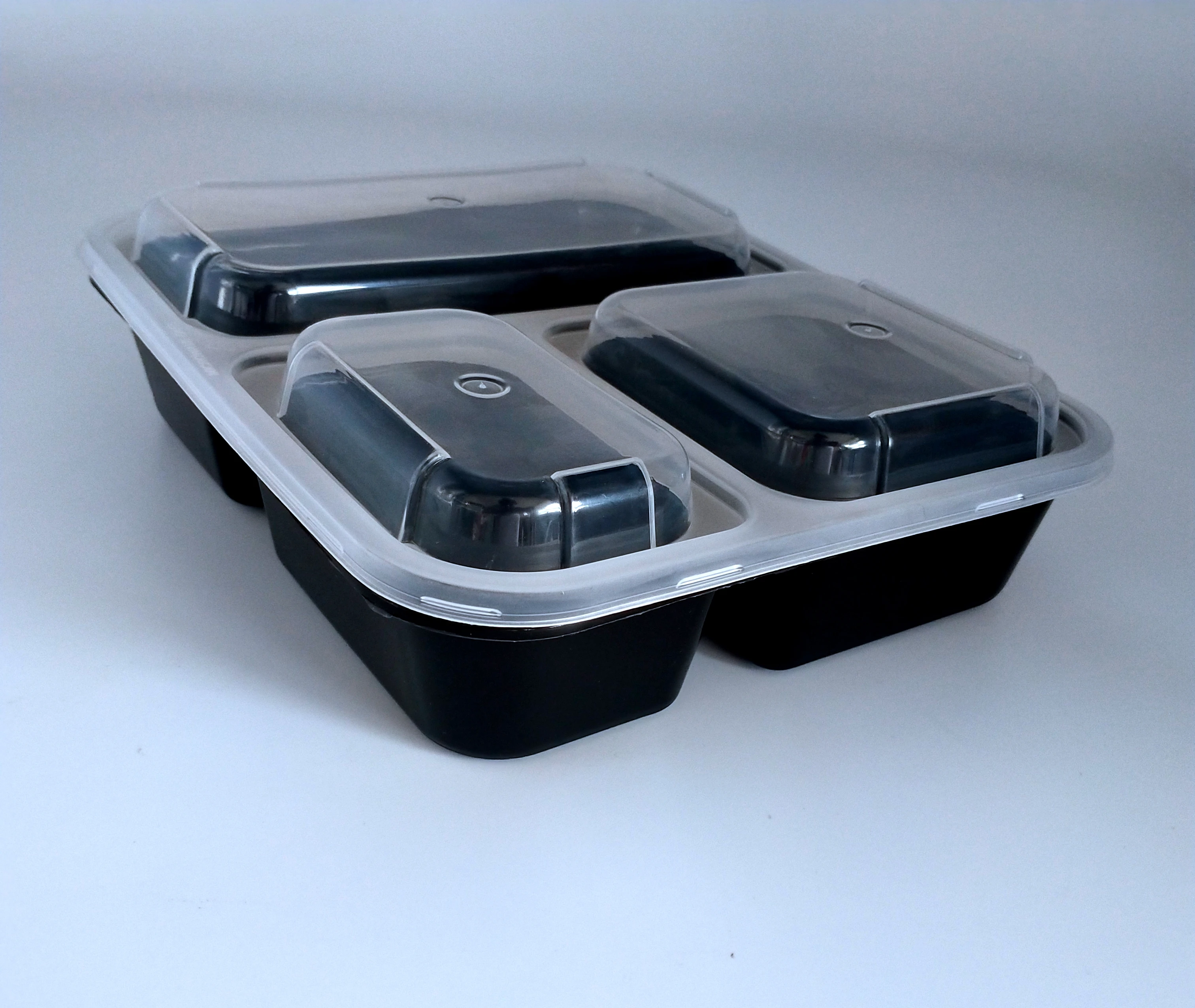 China 9″ x 9″ 3-Compartment Disposable Takeaway Food Containers Wholesale  Clamshell Lunch Box With Lids Manufacture and Factory