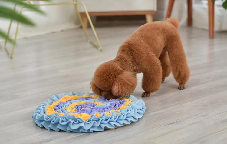 Non Slip Dog Snuffle Mat Slow Feeder Food Mat Puppy Treat Feeding Mat Dog manufacture