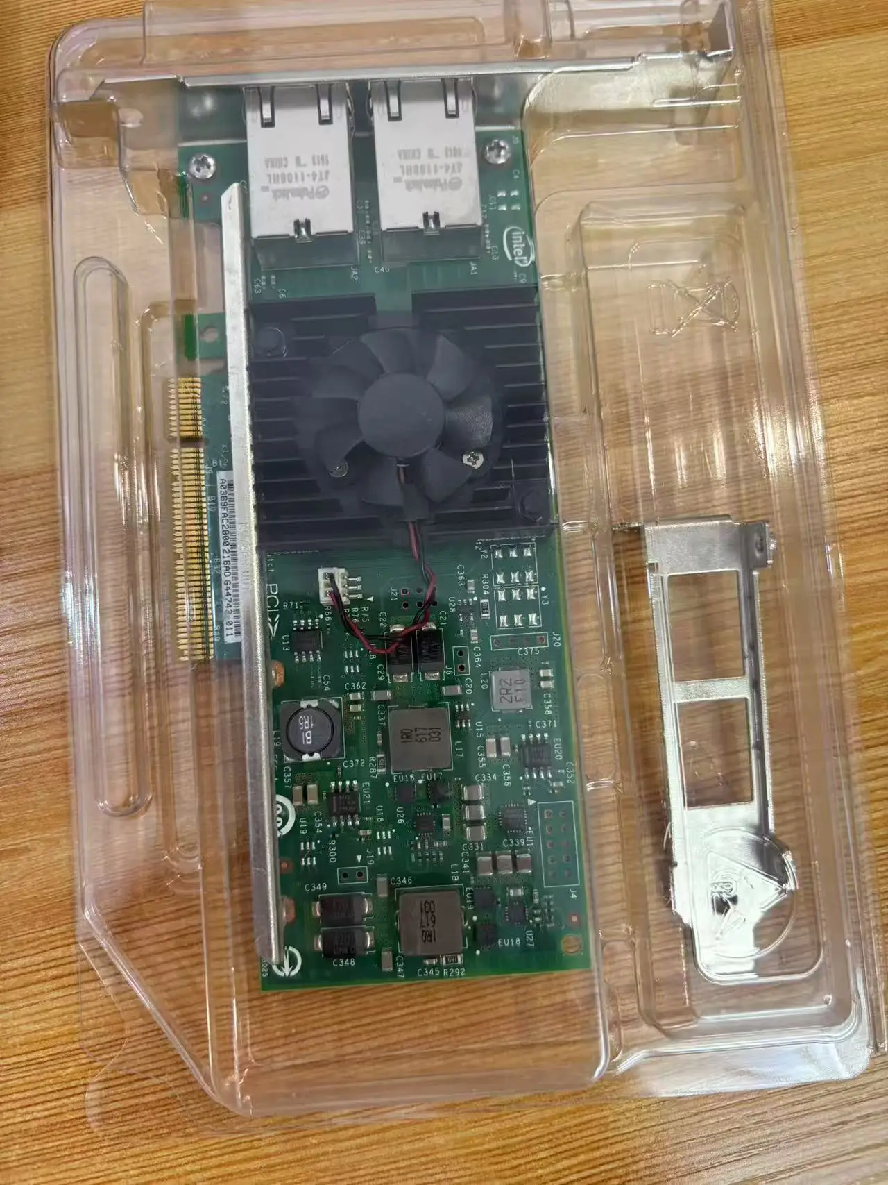 IBM 01CV830 Emulex 16Gb FC シングルポート HBA Lenovo 01CV830