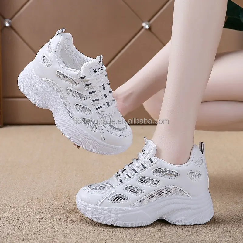 Factory Low Priced High Quality Sports Women's Shoes Casual Shoes Safety Shoes  Women Liquidation - Buy New Style Best-selling Cheap Running Sports Shoes  Women's Sports Shoes,Good Quality Shoes Stock Bulk Quantity Stock