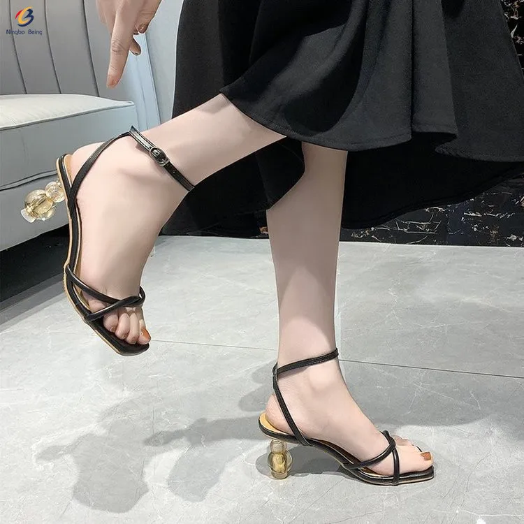 Новинка 2021 года; Босоножки из искусственной кожи на прозрачном каблуке с ремешком; Летние босоножки; Женские Босоножки на каблуке