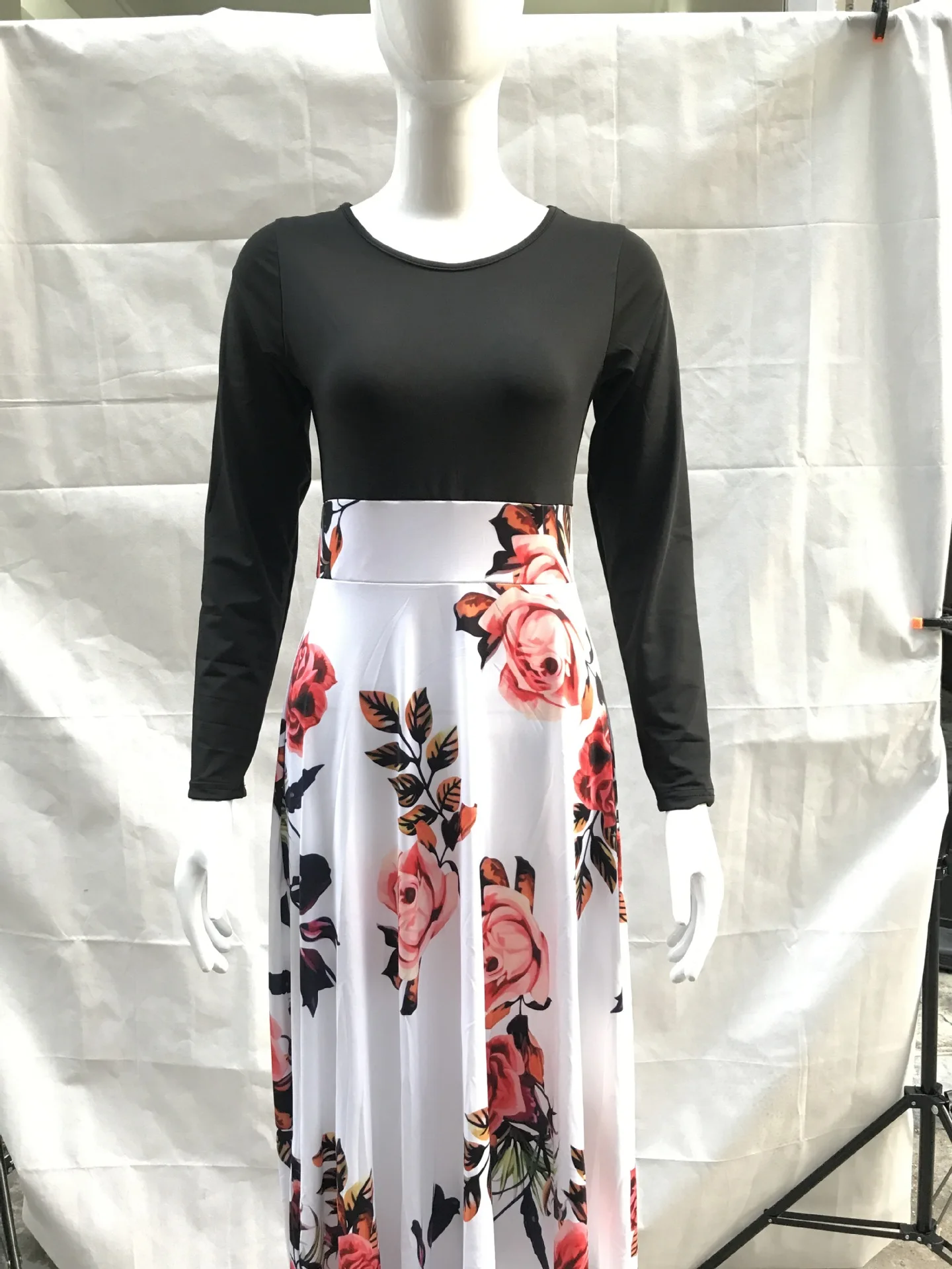 Цветочный принт эластичный мусульманский Выпускной из Бангкока недорогой Повседневный Женский стильный OEM корсет платья Лолиты повседневные длинное