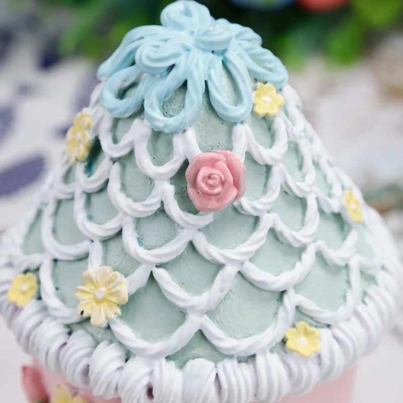 Redeco New Design Creative Easter Rabbit Cake House Figurines Cute Easter Bunny Ice Cream Resin House Spring Home Decoration