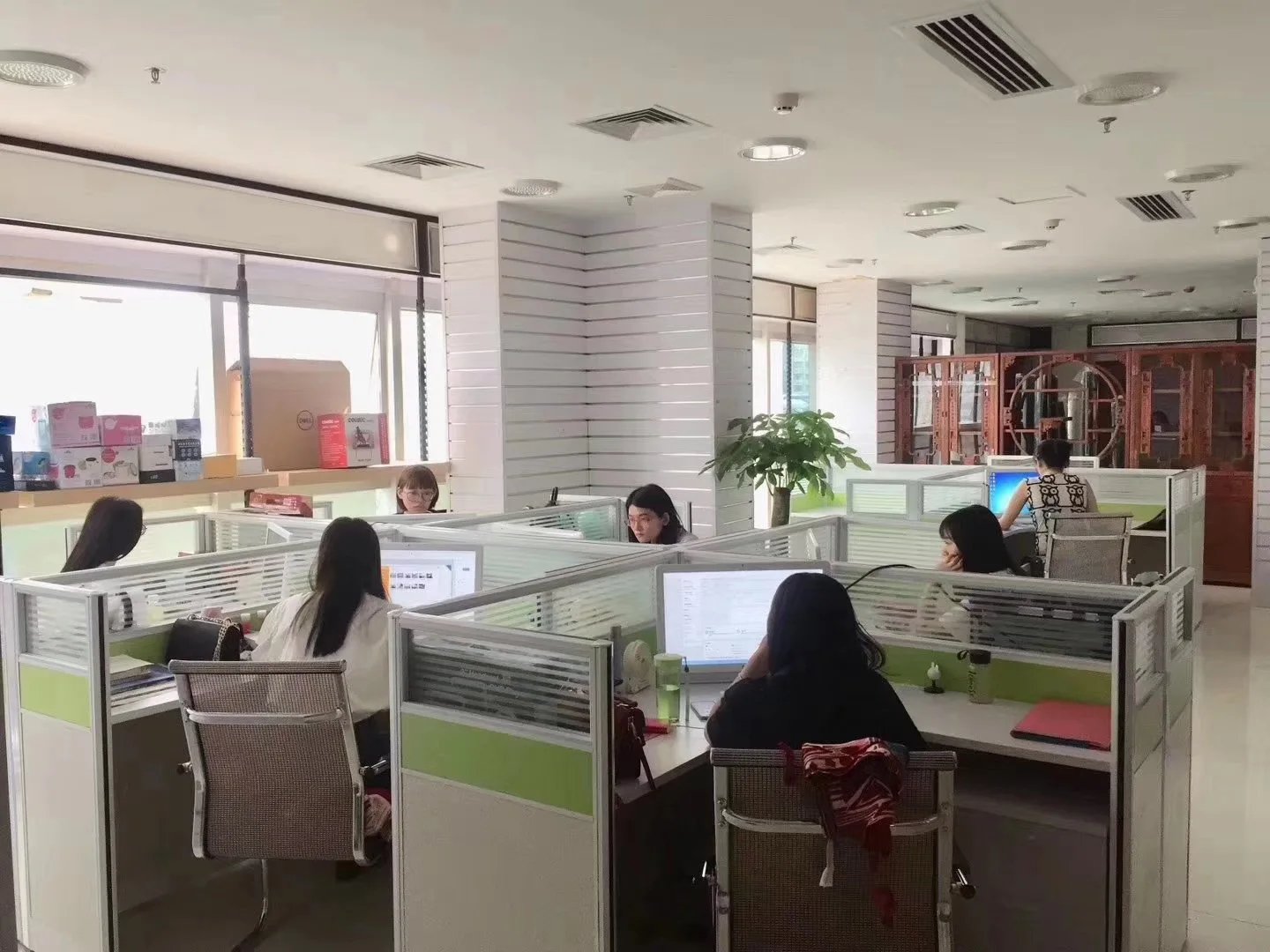 Guangzhou Sinwei Automotive Accessories Co., Ltd.