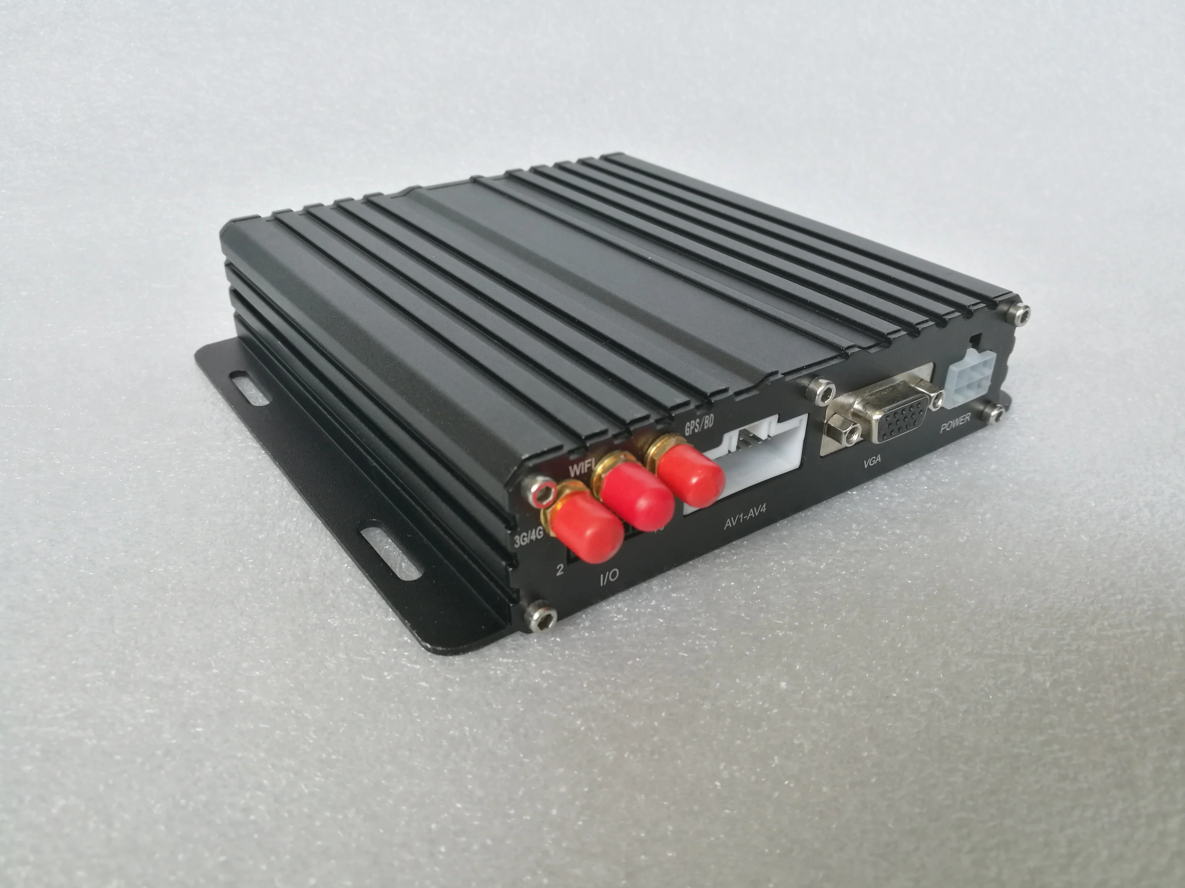 2 SD Card Mobile DVR With 4G GPS 720P Mobile DVR for Bus CMSV6 Supported Model MR9504D
