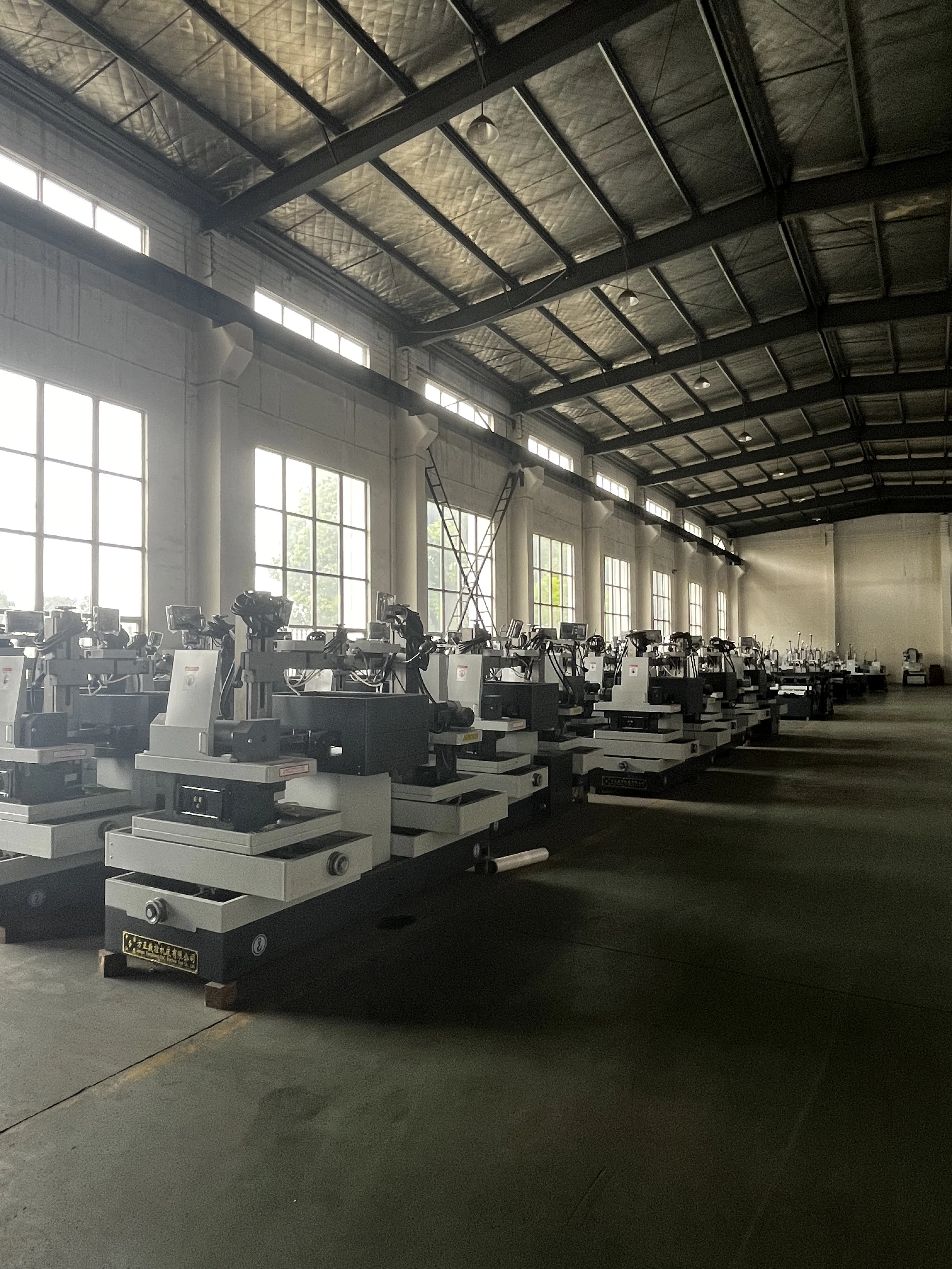 DK7750 Wire EDM Machine With CNC Cutting Edm Wire Cutting Machine for Metal Cut