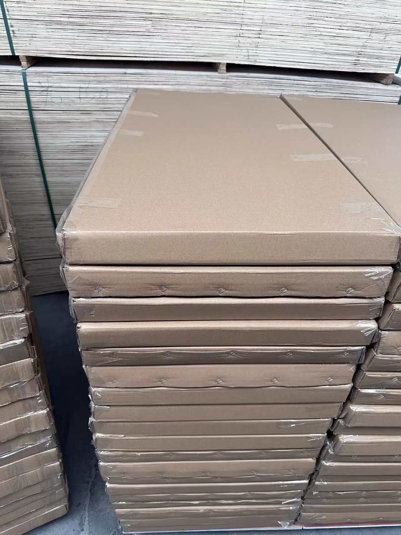 2*2ft Lead Free PVC Ceiling Panel 4mm 5mm Waterproof Foamed PVC Board 2*4ft Black and White Plastic Sheet