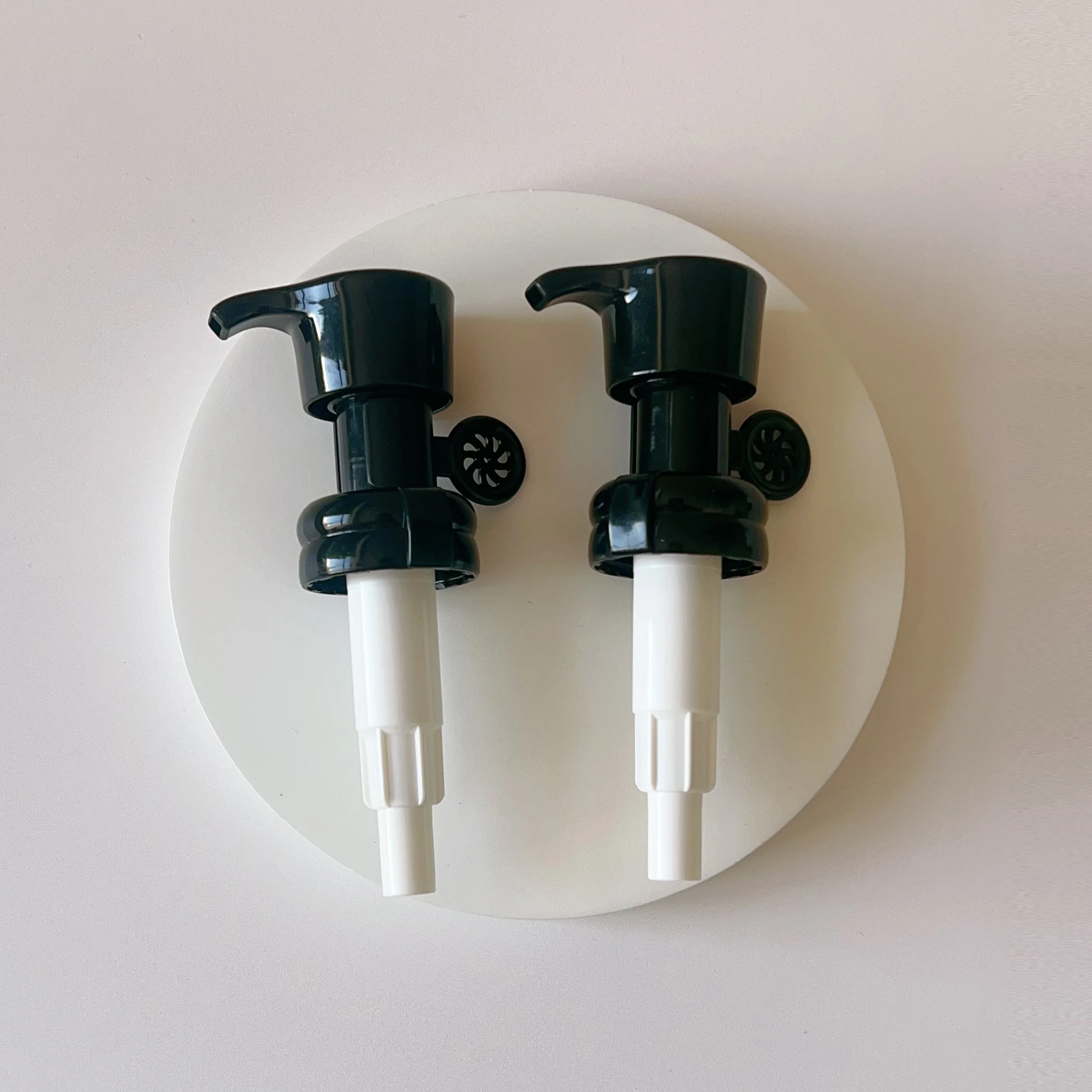 Luxury 50ml 250ml 450ml 500ml 750ml Petg Care Shampoo Packaging Bottle Shower Gel Lotion Press Bottle Matte