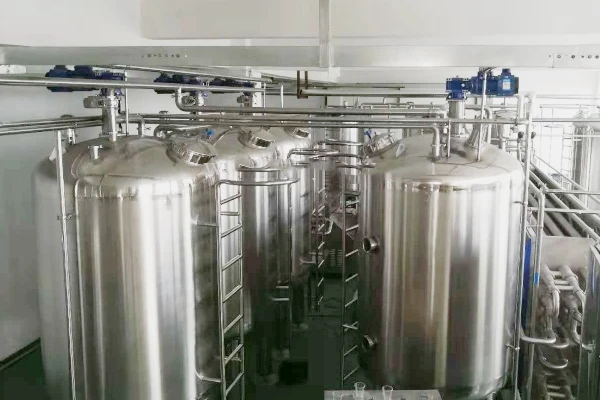 Горячая Распродажа 1000L фабричная поставка Многофункциональность 3 слоя куртка смесительный бак для напитков/сока/экстракт жидкий смешивая завод