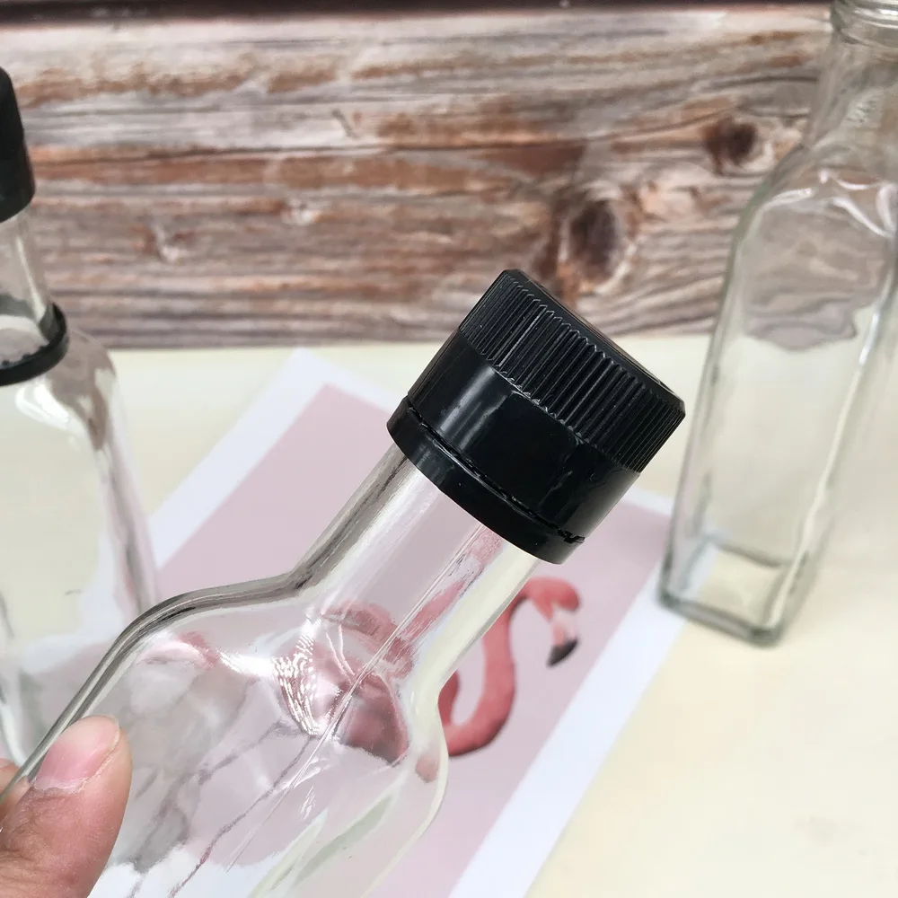 8oz 16oz Customized logo  clear square Glass Bottle with Screw Plastic Cap for Spicy Sauce Cooking Oil