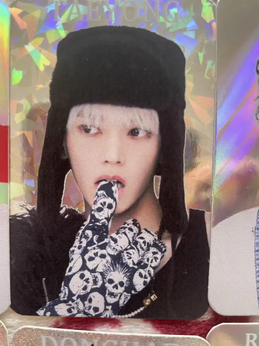 Голограмма художественная бумага idol Тур концерт слоган баннер