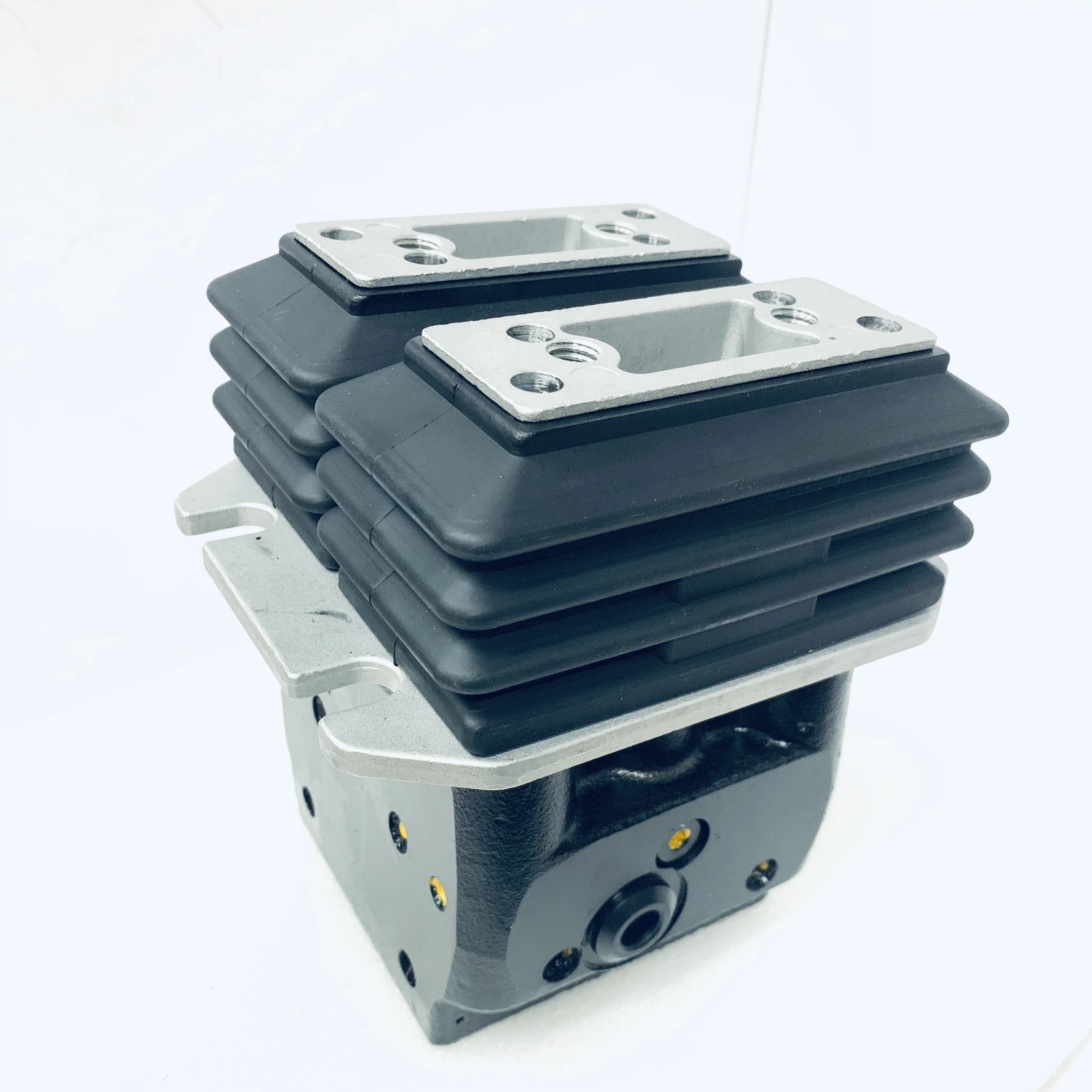 For Kobelco Construction Machinery Excavator Parts Sk200-8 Foot Pedal Valve YN30V00105F2 for Supplies